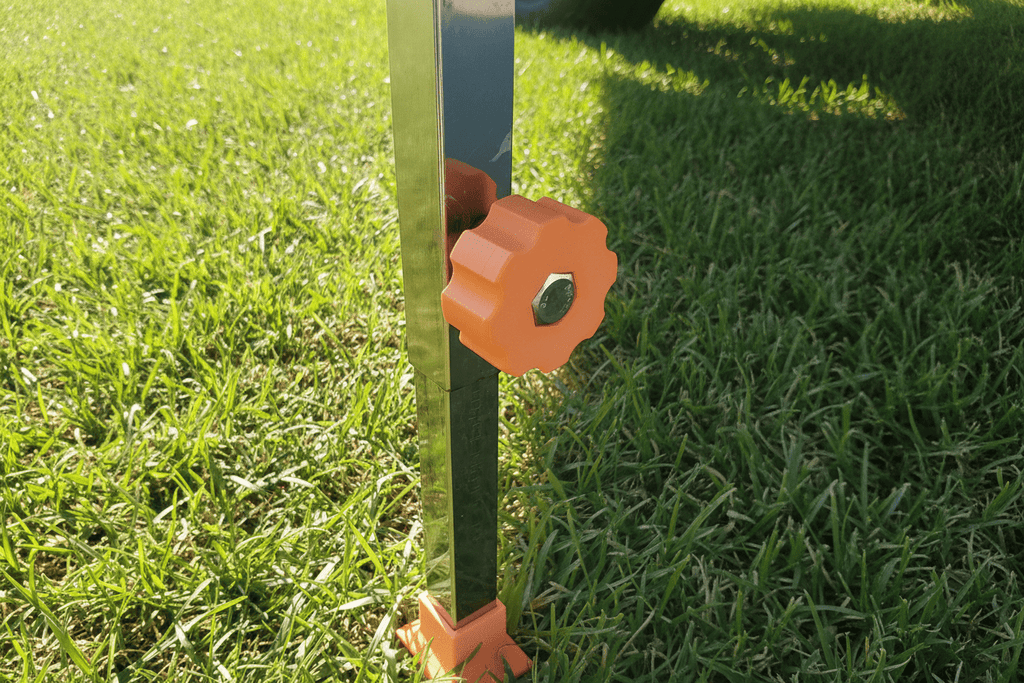 Smaller Turns Knobs For Adjustable legs - M5 thread - Forward Thinking Concepts